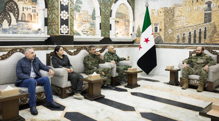 Şam û HSD li ser pêngavên tevlîkirina hêzên leşkerî civiyan