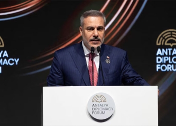 Hakan Fîdan: Vegera şer wêrankariyê zêdetir dike