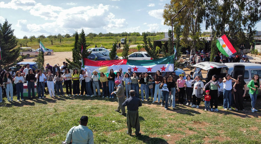 PDK-S û Yekîtiya Xwendekaran li Efrînê mîhrîcaneke çandî lidar xist
