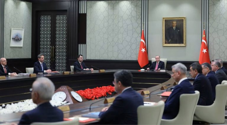 Kabîneya Tirkiyeyê li ser pêvajoya aştiyê û aloziya Hurmizê dicive