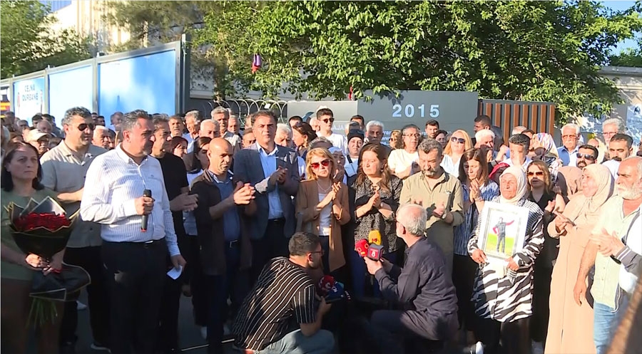 11 Sal di ser re derbas bûn: Qurbaniyên teqîna qada Îstasyonê hatin bibîranîn