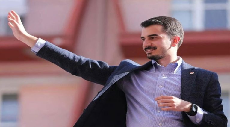 Li Enqereyê operasyona gendeliyê: Şaredarê Çankayayê û 23 kes hatin girtin