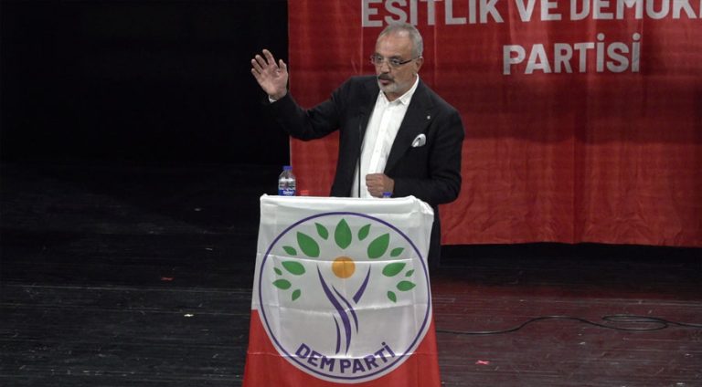 Ji arşîva Serxwebûnê heta parlamenteriyê: Doza Sırrı Sakık û nakokiyên dîrokî